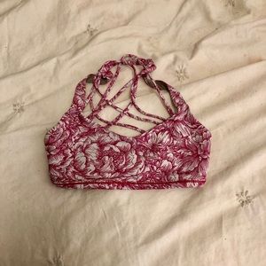 Lululemon Free to Be Wild